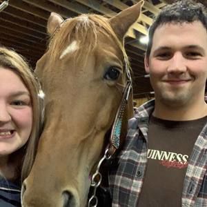 Meet your Posher, Abby